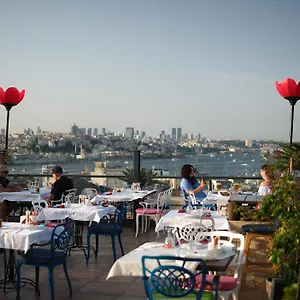 Otel Raymond Old, İstanbul